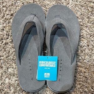 Reef Ojai Classic Grey Suede Sandals